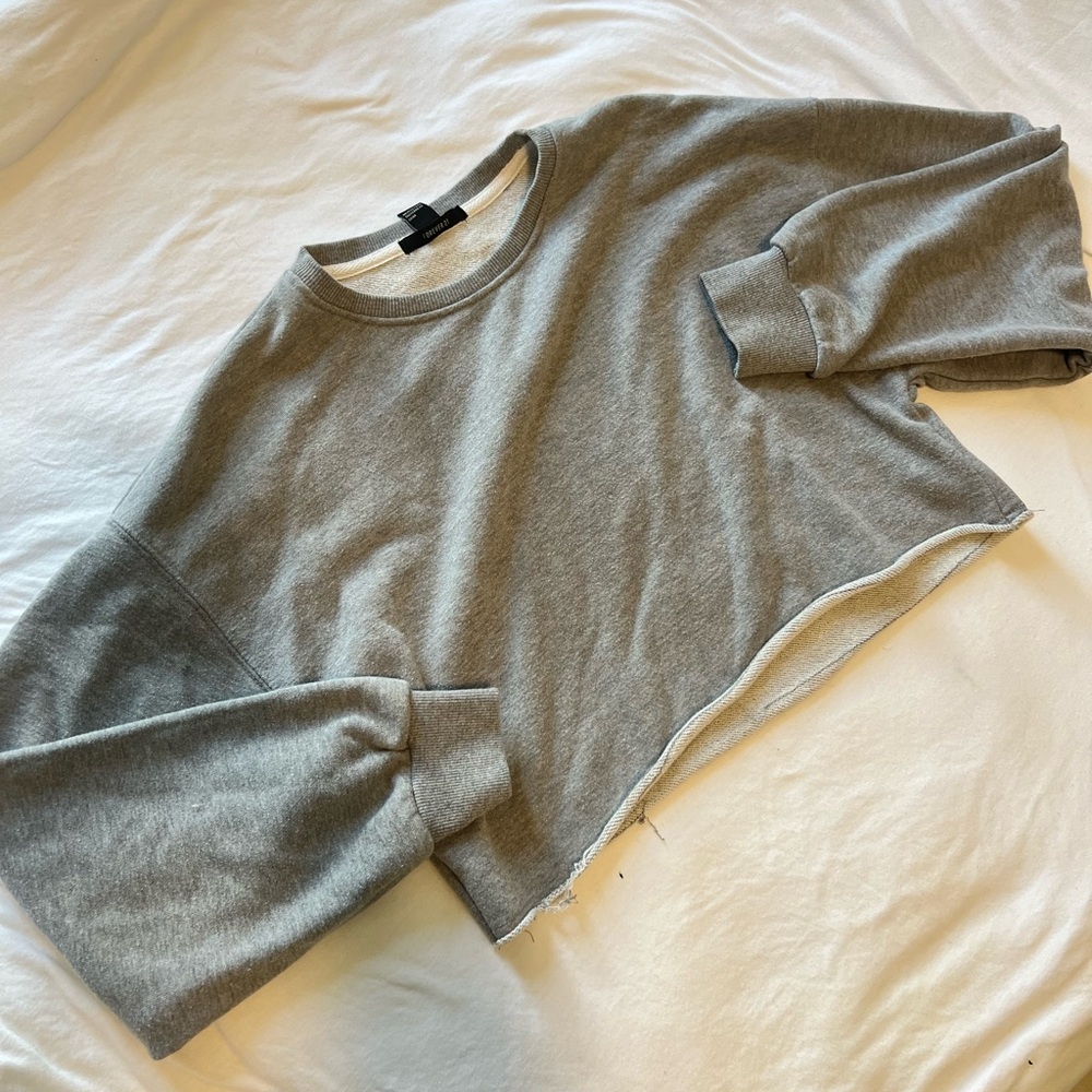 Gray Cropped Sweatshirt